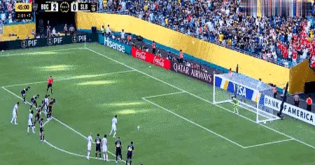 关于巴萨战平本菲卡，贝尔补时绝平世界杯的信息